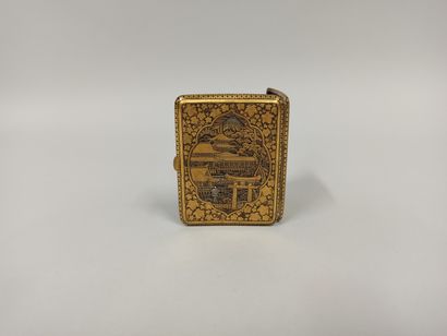 null JAPAN - MEIJI period (1868 - 1912)

Iron card holder inlaid with gilt copper...