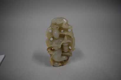 null CHINA - Modern

A celadon nephrite group of a young woman standing in the clouds...