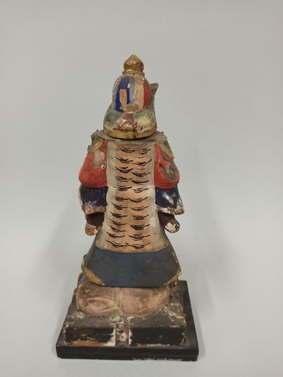 null JAPAN - 19th century

Gold and polychrome lacquered wooden statuette of a guardian...