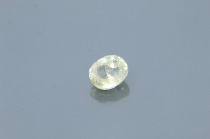 null 
Oval yellow sapphire on paper. 




Accompanied by an AIG certificate indicating...