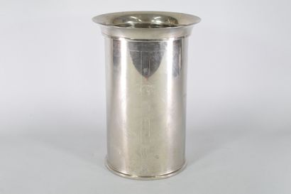 null 
DIOR Christian




Champagne bucket in chromed metal with cylindrical barrel,...