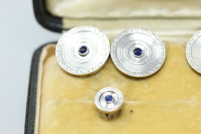 null Pair of 18k (750) yellow and white gold cufflinks and breastplate buttons with...