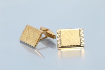 null Pair of 18K (750) yellow gold cufflinks.

Weight : 9.72 g.