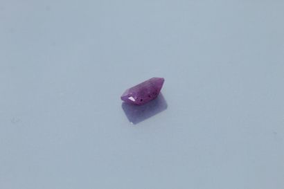 null 
Rectangular ruby with cut sides on paper. 




Probably unheated. 




Weight...