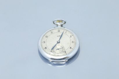 null LIP

Pocket watch in silvered metal, dial with silvered background, Arabic numerals...