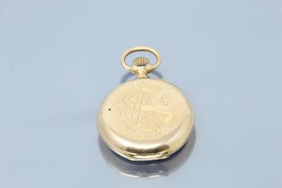 null 18k (750) yellow gold pocket watch, enamelled dial with white background, Roman...