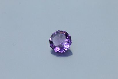 null 
Octagonal amethyst on paper. 




Weight : 6.94 cts.
