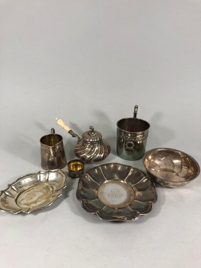 null 
Silver lot including:




- 1 Empire style cup (old man's mark)




- 1 cup...