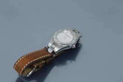 null BAUME & MERCIER 

Wristwatch, round metal case, dial with grey background and...