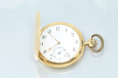 null Yellow gold 18k (750) watch with white enamel dial and Arabic numerals.

Diameter:...