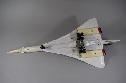 null 
CONCORDE by JOUSTRA





Wire toy reproducing Concorde in 1/100th scale, in...