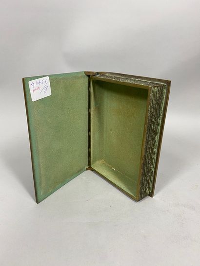 null LE VERRIER Max, 1891-1973,

Book-case,

bronze box in imitation of a bound book,...