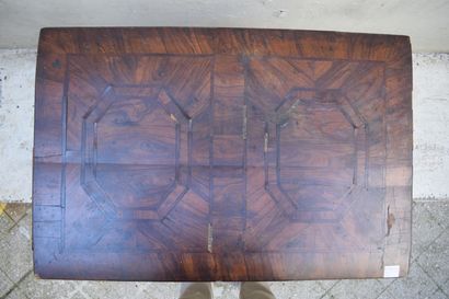 null Rectangular veneer middle table with four baluster legs joined by an X-shaped...