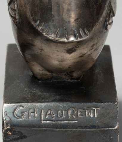 null Georges-Henri LAURENT

Moineaux 

Paire de serre-livres en bronze argenté sans...