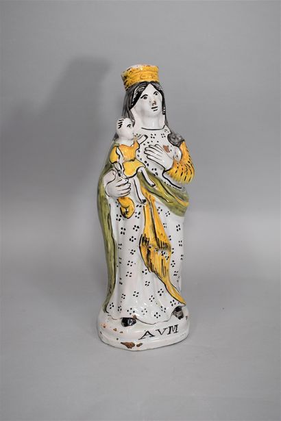 null Virgin and child in polychrome earthenware, AVM on the terrace.

Height : 34...