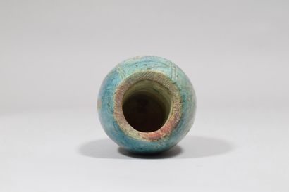 null Copie moderne

Vase egyptien à glaçure verte et hiéroglyphes

H: 8,5 cm