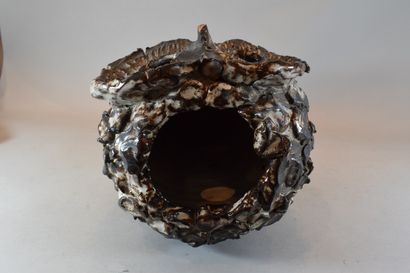 null VALLAURIS

Owl vase 

Glazed gres 

Accidents

H. 36 cm