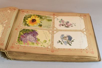 null Album de cartes postales fantaisie

Taches et déchirures. 



H. 27 cm; L. 39...