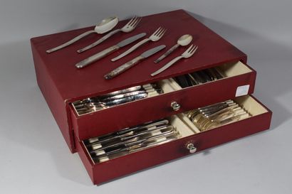 null SORA. 

Scandinavian style silver-plated metal cabinet including:

- 12 spoons,...