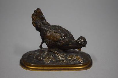 null Turkey pecking, 

bronze, not signed. 

Size : 94x46 mm - Height : 70 mm