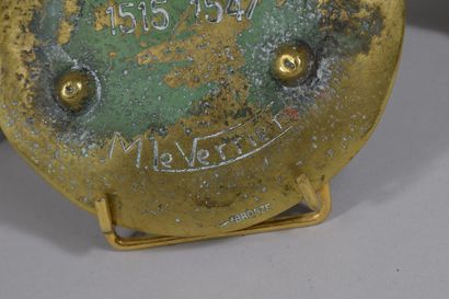 null Lot including:

- MAX LE VERRIER: 4 gilded bronze voids, signed. (D: 10 cm)...