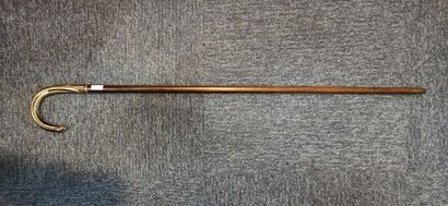 null 
Cane, silver pommel of Art-Deco style. Height : 92 cm.