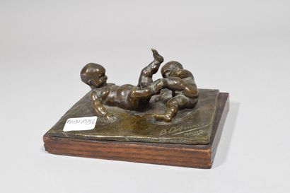 null D'AMORE Bernadette (born in 1942)

"The children"

Bronze signed and dated Rome

Dimension...