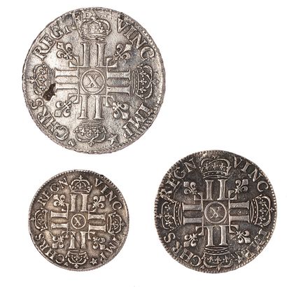 null Louis XIV (1643-1715)

Lot de 3 monnaies d'Amiens aux 8L 1er type, réformations...