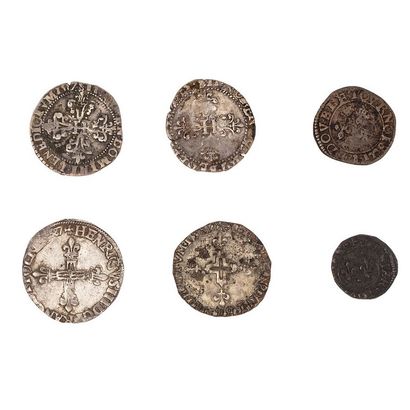 null Henry III (1574-1589)

Lot of 6 coins. 

- Quarter Franc : 1585 and 1587 X....