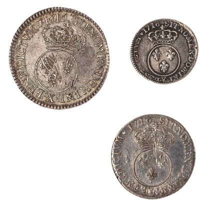 null Louis XV (1715-1774)

Lot of 3 coins in the Vertugadin type, reformed : 

-...
