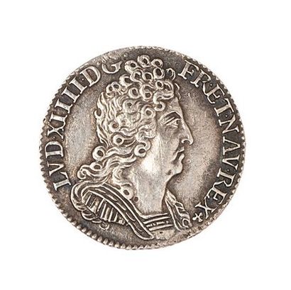 null Louis XIV (1643-1715)

Tenth of a shield with 3 crowns 1714 X 

Dup. : 1571....