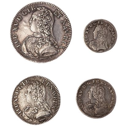 null Louis XV (1715-1774)

Lot of 4 coins with laurels : 

- Half executive 1727...