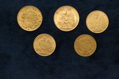 null Lot de pièces en or comprenant : 

- 20 francs Napoléon III tête nue (1852 A)...