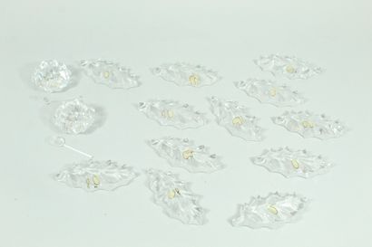 null LORRAINE CRYSTALWARE

Twelve knife holders in the shape of a leaf and two crystal...
