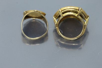 null Two signet rings in 18k (750) yellow gold made from a coin set :

- 5 francs...