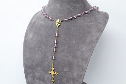 null Rosary in vermeil and amethysts. 

Around the neck: about 50 cm. - Gross weight:...