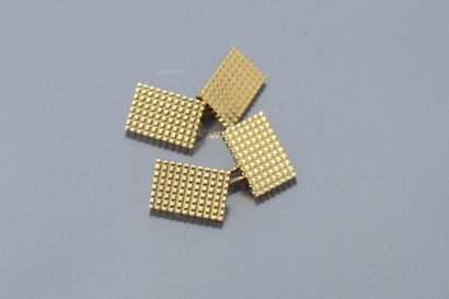 null Pair of 18k (750) yellow gold rectangular diamond cufflinks.

Weight : 8.37...