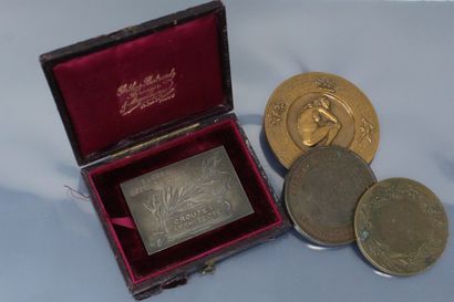 null Lot of medals including : 

- a rectangular silver medal by Arthus Bertrand....