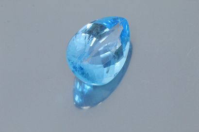 Pear topaz on paper. 

Weight : 74.85 ct...