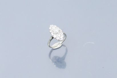 null An 18K (750) white gold and platinum marquise ring set with brilliant-cut diamonds.

Total...