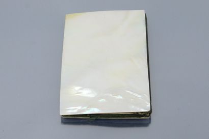  Mother-of-pearl ball book, the first plate decorated with scrolls. The notebook...