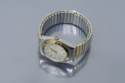 null SWATCH

Steel bracelet watch, original box. Is attached a spare bracelet.

In...