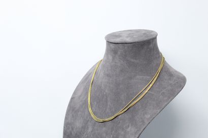 null Sautoire in 18k (750) yellow gold. 

Around the neck : 150 cm. - Weight : 19.66...