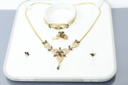 null Set including a bracelet, a necklace, a ring and a pair of earrings, in 18K...