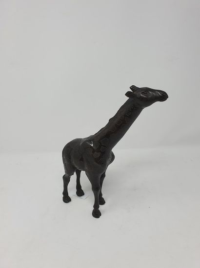 null ANONYMOUS 20th century 

Giraffe

Bronze with brown patina

slight traces of...