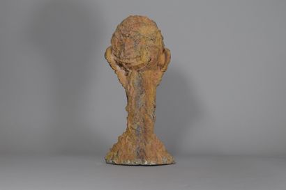 null MODERN SCHOOL 

Head with black eyes

Terracotta sculpture

H: 28 cm