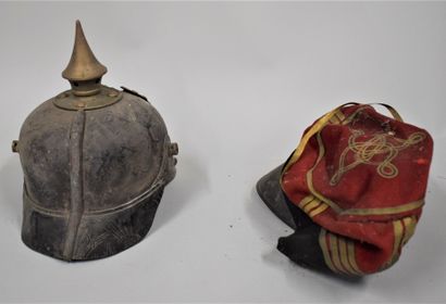null Lot including a French colonel kepi Second Empire, German and French helmets...
