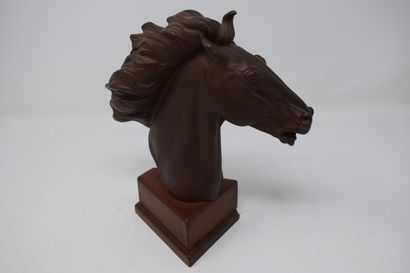 null OEHME Erich (1898-1970) d'ap.

Meissen porcelain horse head, signed and dated...