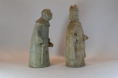 null Sandstone bishop and monk



H. 39,5 cm and 41,5 cm