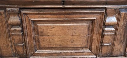 null Natural wood chest with column decoration, one side missing